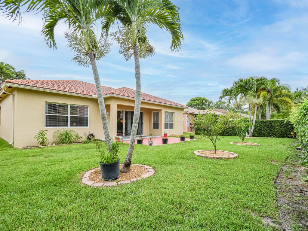 5809 Spanish River Road Fort Pierce, FL 34951