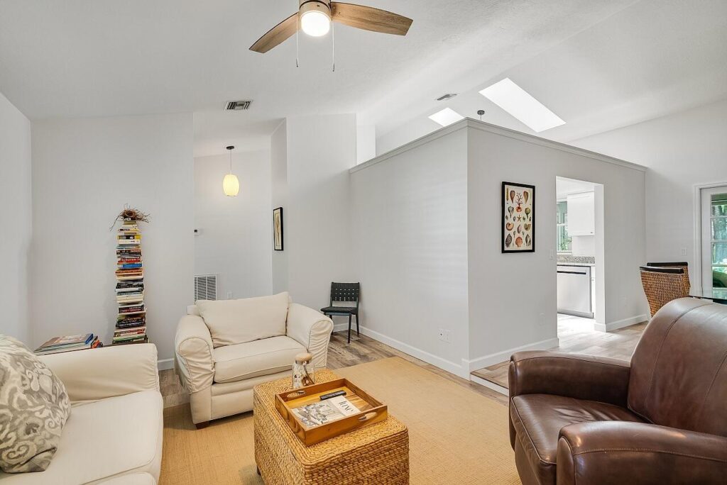 435 61st Avenue Vero Beach, FL 32968