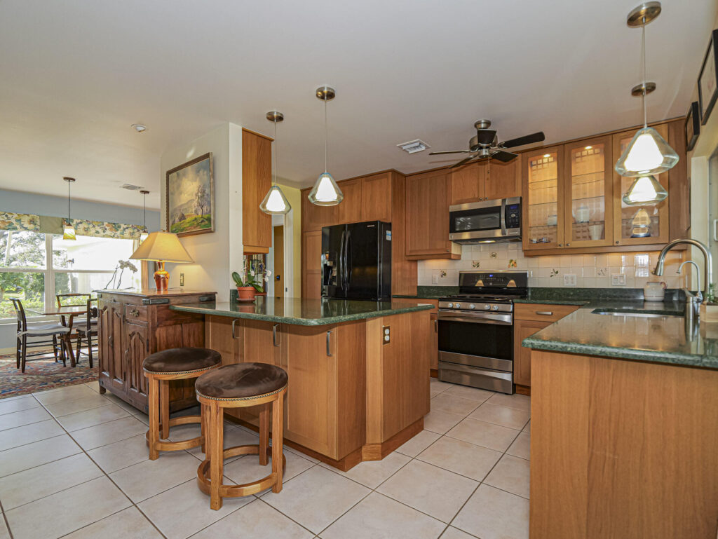 545 Indian Lilac Road Vero Beach, FL 32963