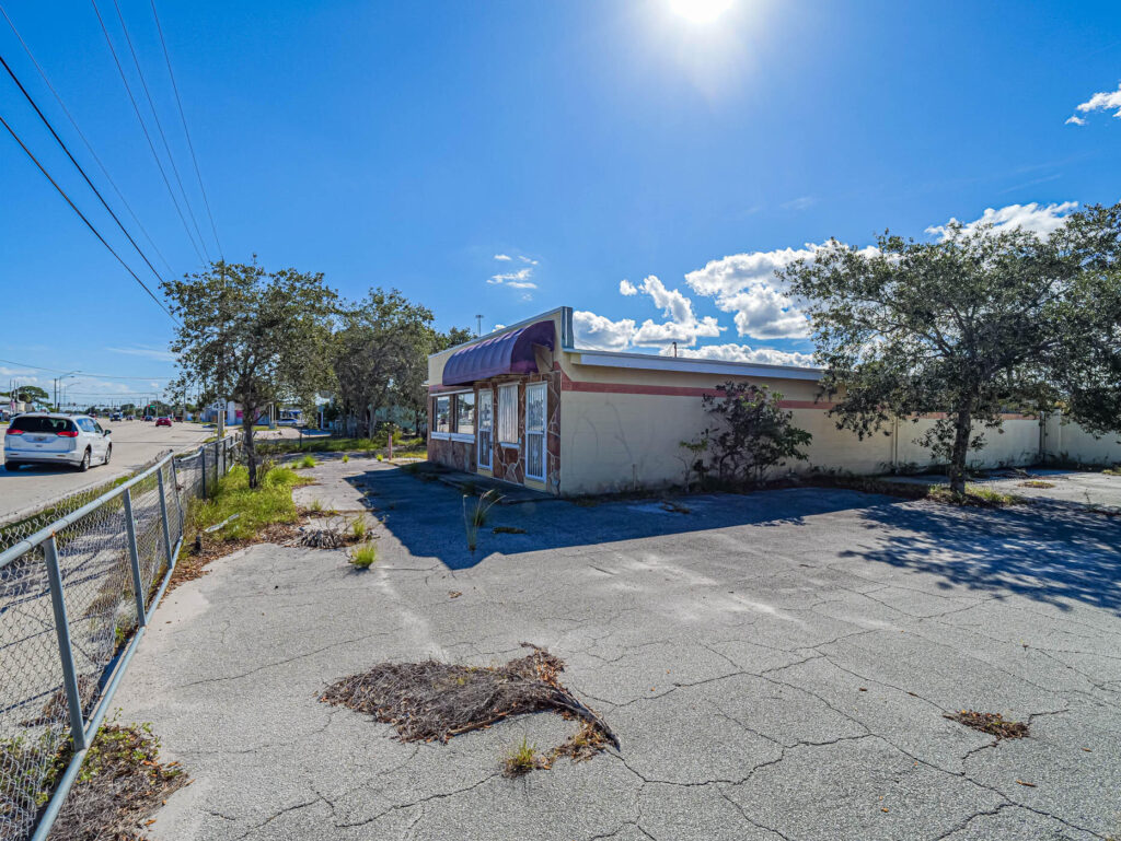 2814 S Harbor City Boulevard Melbourne, FL 32901