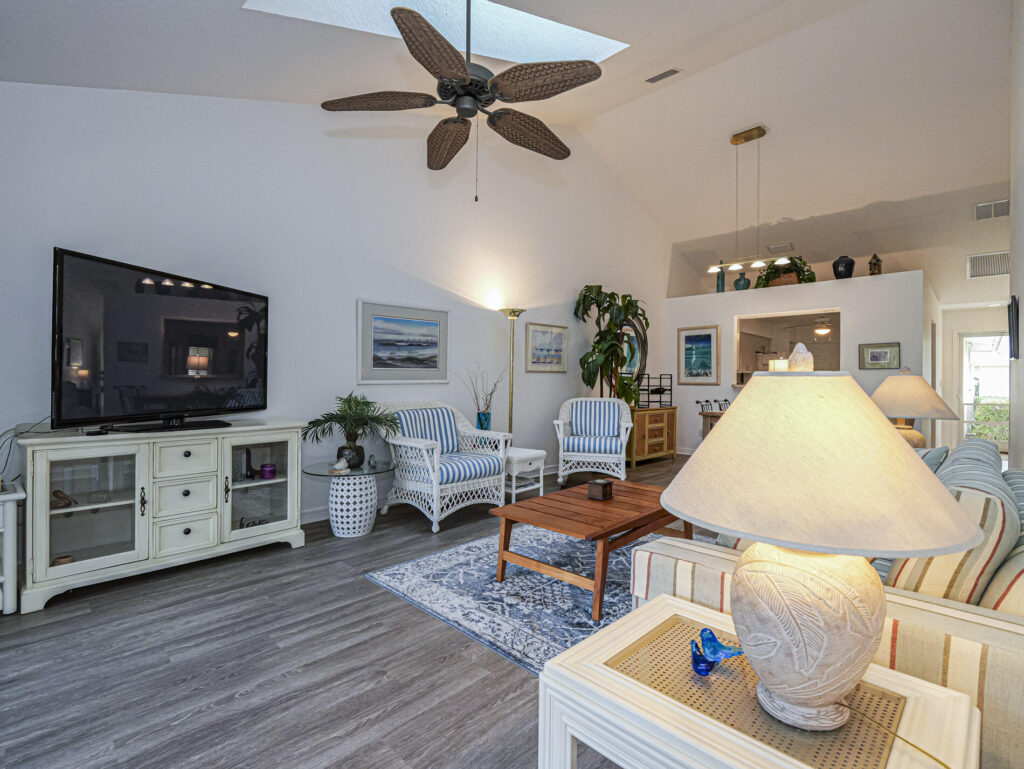 679 5th Avenue Vero Beach, FL 32962