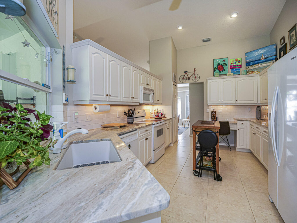 735 23rd Avenue Vero Beach, FL 32962