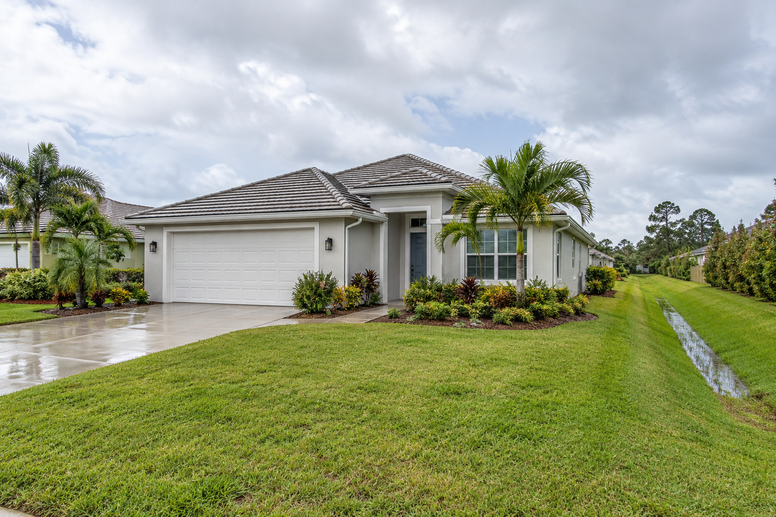 Why the Rear Swale Can Make or Break a Mainland Vero Beach Purchase