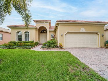 5809 Spanish River Road Fort Pierce, FL 34951